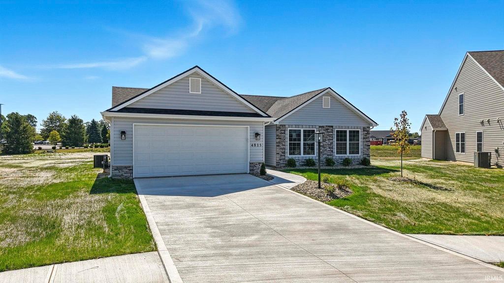 Photo of 4815 Windrow Way, Fort Wayne, IN 46818 (MLS # 202549392)