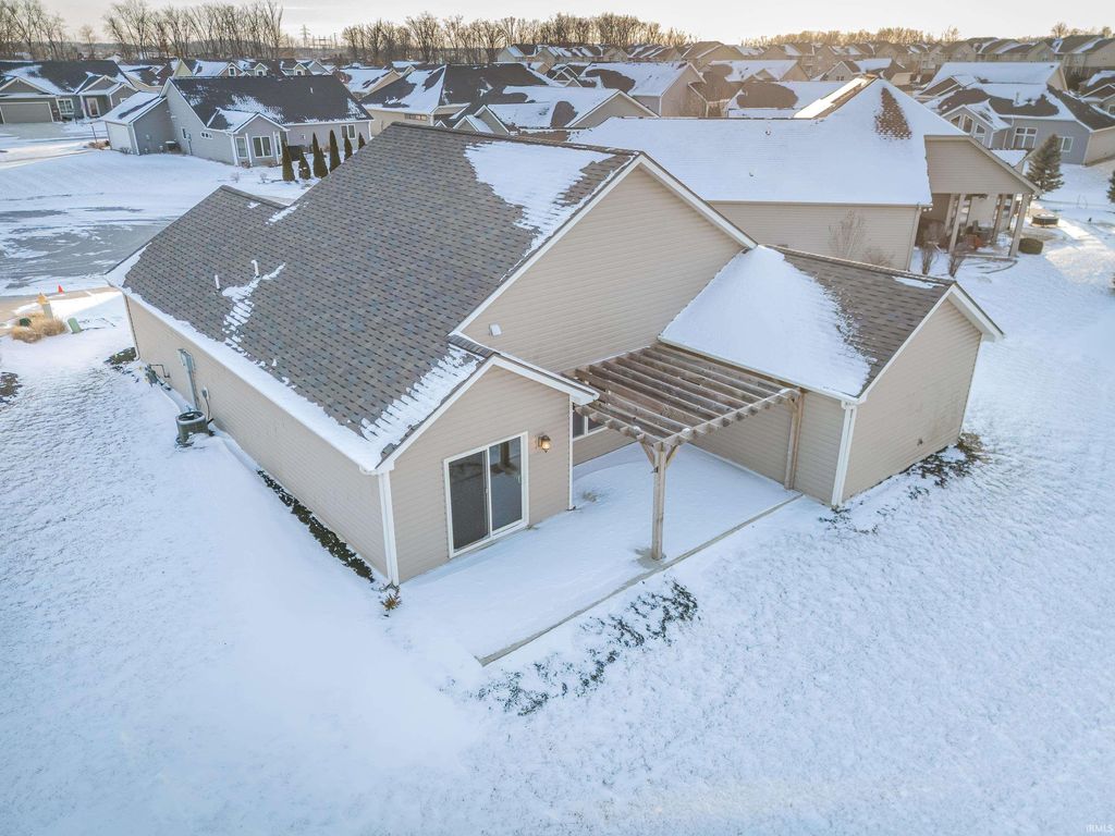 Photo of 11297 Belleharbour Cove, Fort Wayne, IN 46845 (MLS # 202602196)