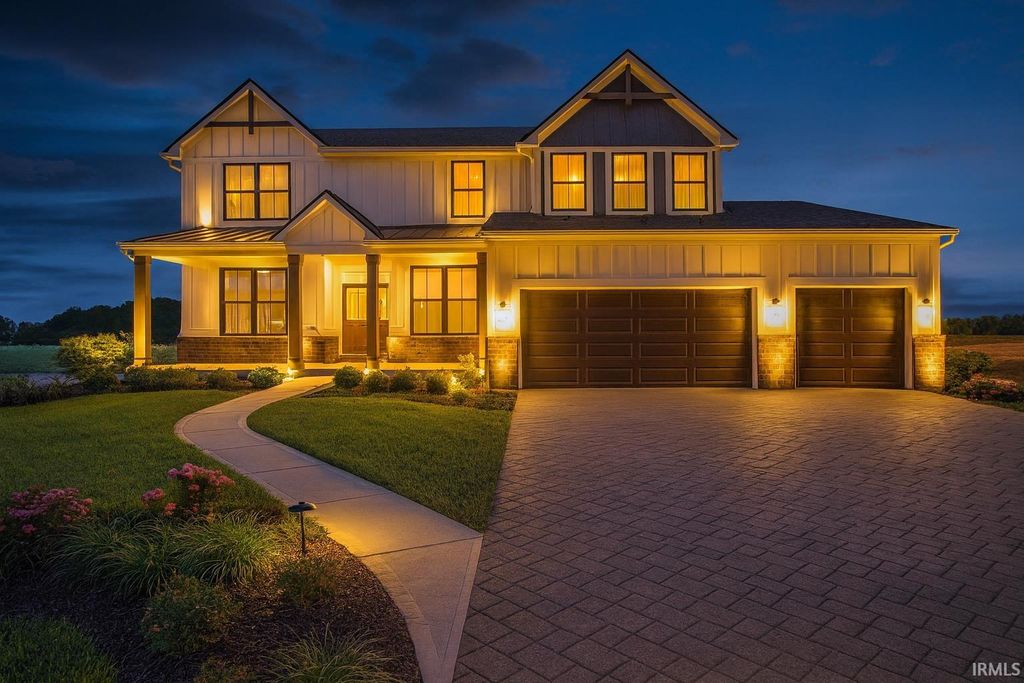 Photo of 6850 W County Road 25 S Road, Greencastle, IN 46135 (MLS # 202608937)