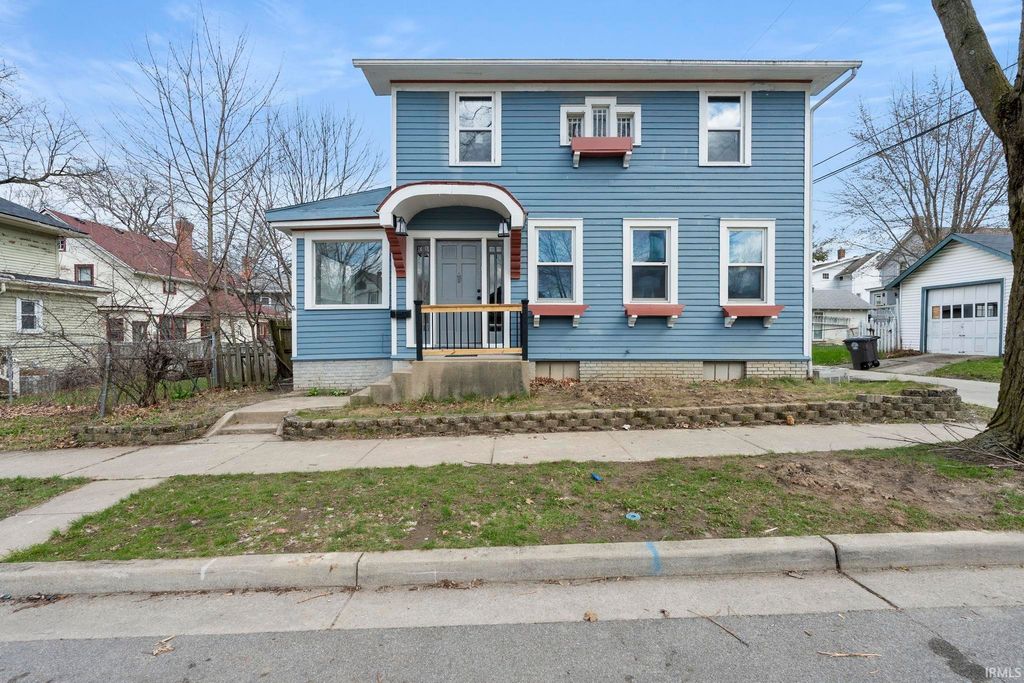 Photo of 314 W Wildwood Avenue, Fort Wayne, IN 46807 (MLS # 202604113)