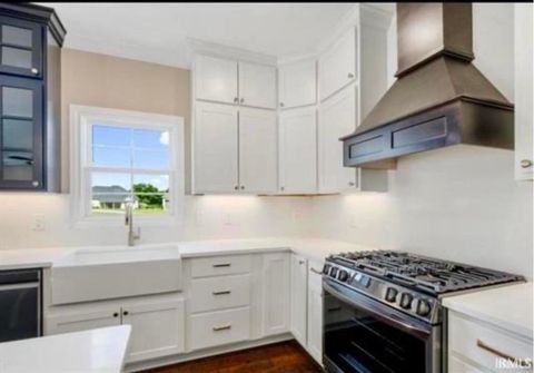 Tiny photo for 600 Whitetail Court, Evansville, IN 47711 (MLS # 202612769)