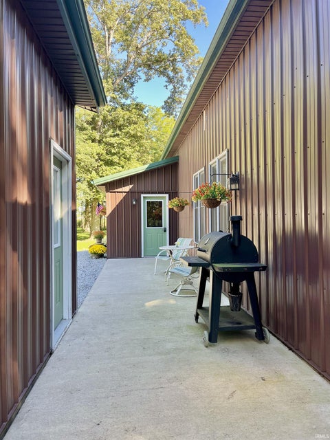 Tiny photo for 790 W 300 S, Bluffton, IN 46714 (MLS # 202642492)