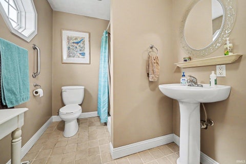 Tiny photo for 29927 State Road 4 Road, North Liberty, IN 46554 (MLS # 202637920)