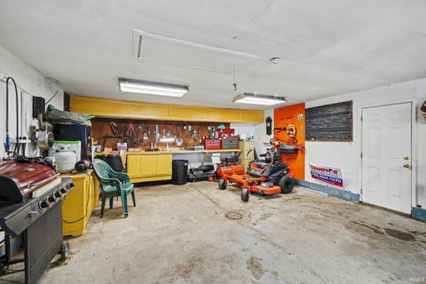 Tiny photo for 29927 State Road 4 Road, North Liberty, IN 46554 (MLS # 202637920)