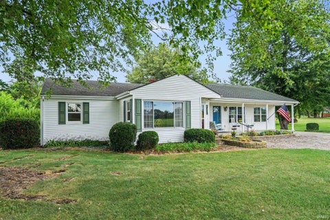 Tiny photo for 29927 State Road 4 Road, North Liberty, IN 46554 (MLS # 202637920)