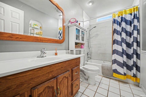 Tiny photo for 29927 State Road 4 Road, North Liberty, IN 46554 (MLS # 202637920)