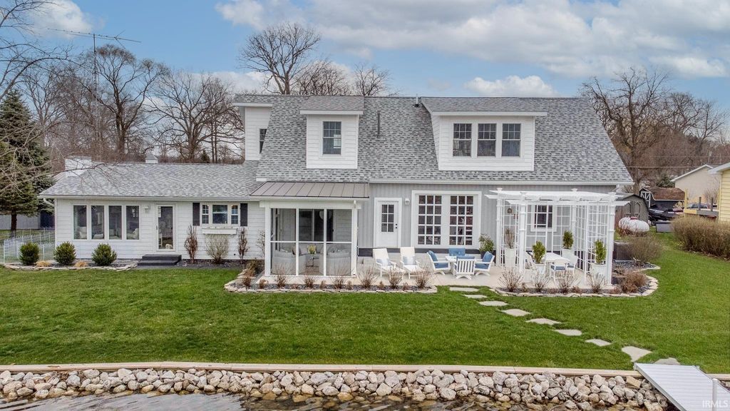 Photo of 6430 S 080 E, Wolcottville, IN 46795 (MLS # 202610796)