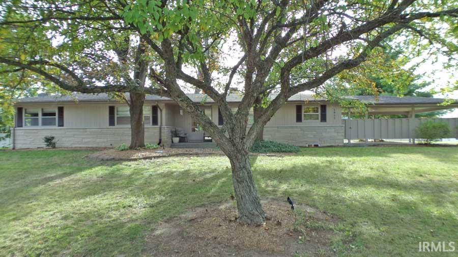 Photo of 1615 Old Orchard Road, Vincennes, IN 47591 (MLS # 202644269)
