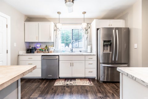 Tiny photo for 12641 Browning Road, Evansville, IN 47725 (MLS # 202639612)