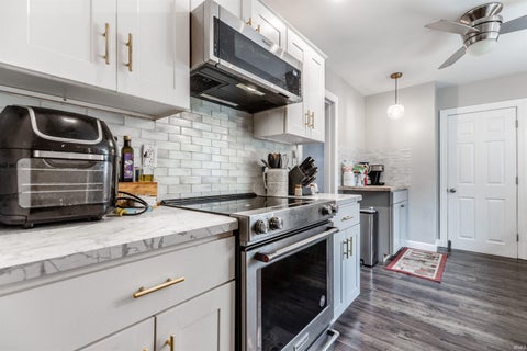 Tiny photo for 12641 Browning Road, Evansville, IN 47725 (MLS # 202639612)