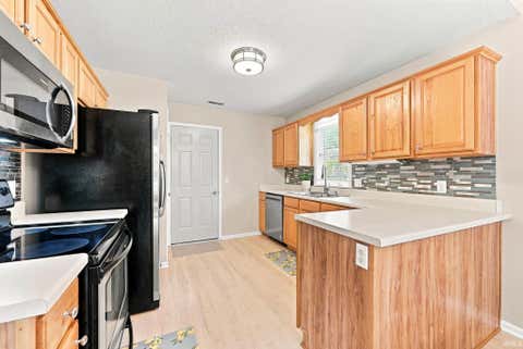 Tiny photo for 312 Silver Maple Cove, Fort Wayne, IN 46804 (MLS # 202629384)