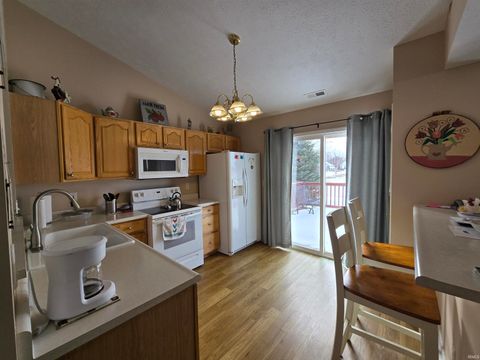 Tiny photo for 3333 WEATHERED ROCK Circle, Kokomo, IN 46902 (MLS # 202604418)