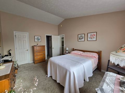 Tiny photo for 3333 WEATHERED ROCK Circle, Kokomo, IN 46902 (MLS # 202604418)