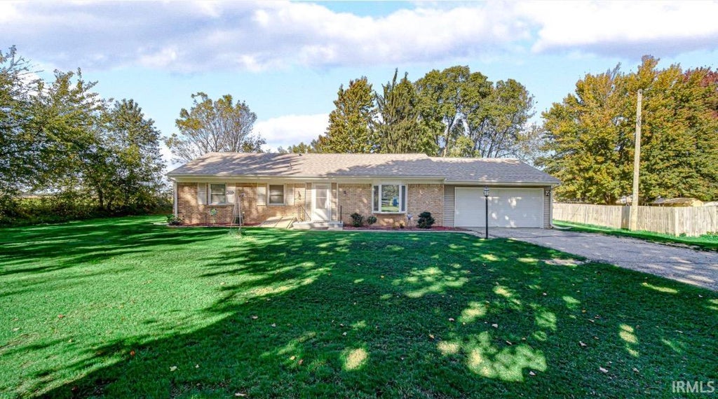 Photo of 11191 Dragoon Trail, Mishawaka, IN 46544 (MLS # 202643722)