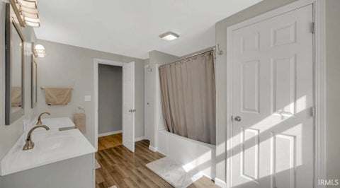 Tiny photo for 11191 Dragoon Trail, Mishawaka, IN 46544 (MLS # 202643722)