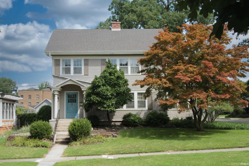 Photo of 704 W Oakdale Drive, Fort Wayne, IN 46807 (MLS # 202634178)