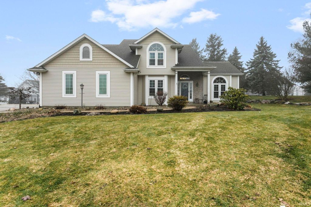 Photo of 32946 Barn Owl Court, New Carlisle, IN 46552 (MLS # 202608151)