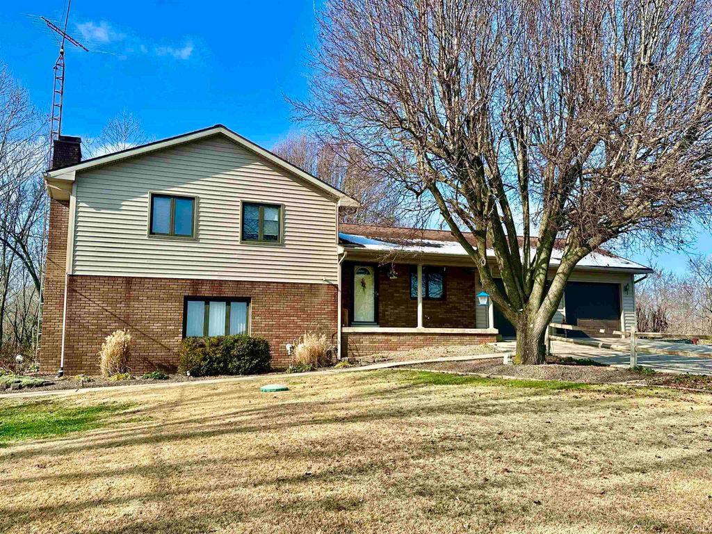 Photo of 3031 S US Highway 231, Huntingburg, IN 47542 (MLS # 202548198)