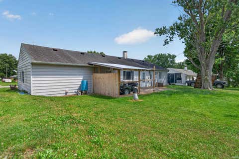 Tiny photo for 134 Schiele Road, Logansport, IN 46947 (MLS # 202627609)