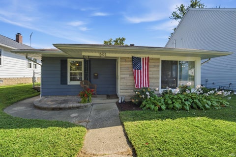 Tiny photo for 1505 Franklin Street, Lafayette, IN 47905 (MLS # 202636426)