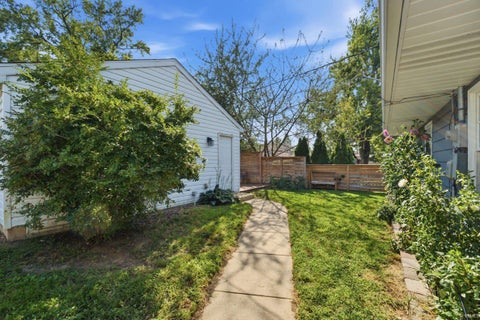 Tiny photo for 1505 Franklin Street, Lafayette, IN 47905 (MLS # 202636426)