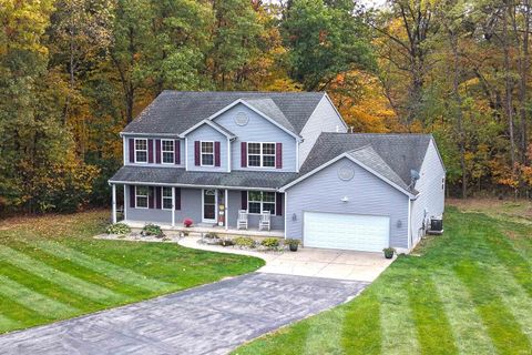Tiny photo for 10360 S Wildwood Court, Brookston, IN 47923 (MLS # 202543757)