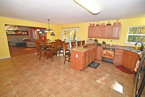Tiny photo for 10360 S Wildwood Court, Brookston, IN 47923 (MLS # 202543757)