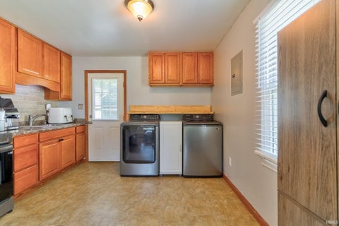Tiny photo for 2017 Shelby Avenue, Evansville, IN 47714 (MLS # 202625138)