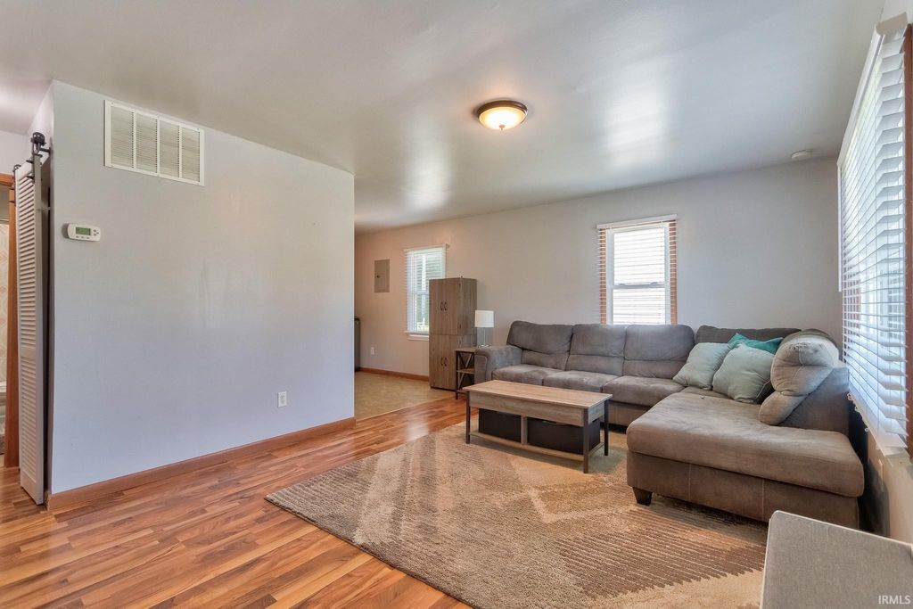 Photo of 2017 Shelby Avenue, Evansville, IN 47714 (MLS # 202625138)