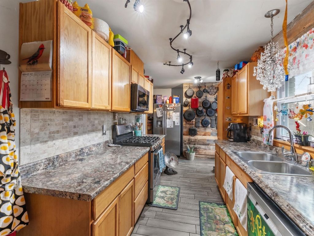 Photo of 7419 Lincoln Avenue, Evansville, IN 47715 (MLS # 202607404)