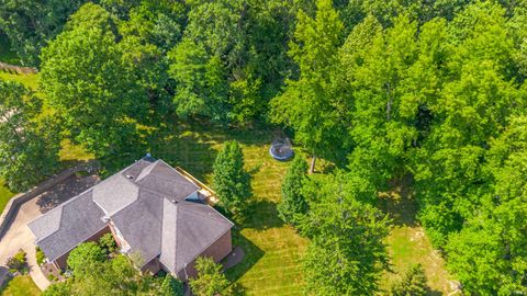 Tiny photo for 8660 Copper Creek Drive, Newburgh, IN 47630 (MLS # 202618698)