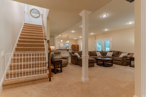 Tiny photo for 8660 Copper Creek Drive, Newburgh, IN 47630 (MLS # 202618698)