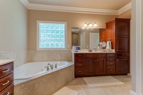 Tiny photo for 8660 Copper Creek Drive, Newburgh, IN 47630 (MLS # 202618698)