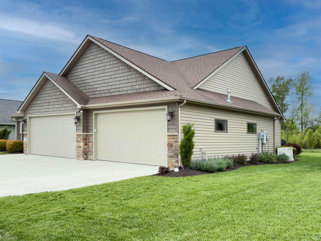 Photo of 15279 Leo Creek Boulevard, Leo, IN 46765 (MLS # 202622292)