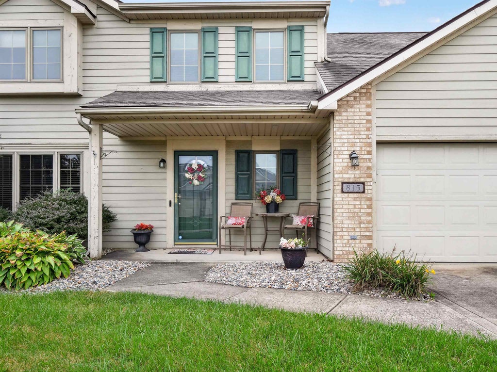 Photo of 815 Hempford Place, Fort Wayne, IN 46819 (MLS # 202640229)