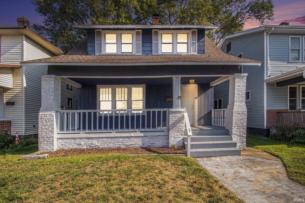 Photo of 805 Miner Street, South Bend, IN 46617 (MLS # 202614970)