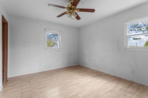 Tiny photo for 3715 N 900 E, Greentown, IN 46936 (MLS # 202613440)