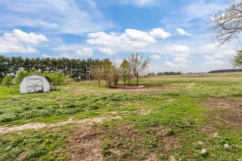 Tiny photo for 3715 N 900 E, Greentown, IN 46936 (MLS # 202613440)