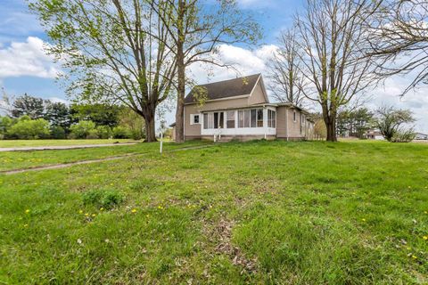 Tiny photo for 3715 N 900 E, Greentown, IN 46936 (MLS # 202613440)