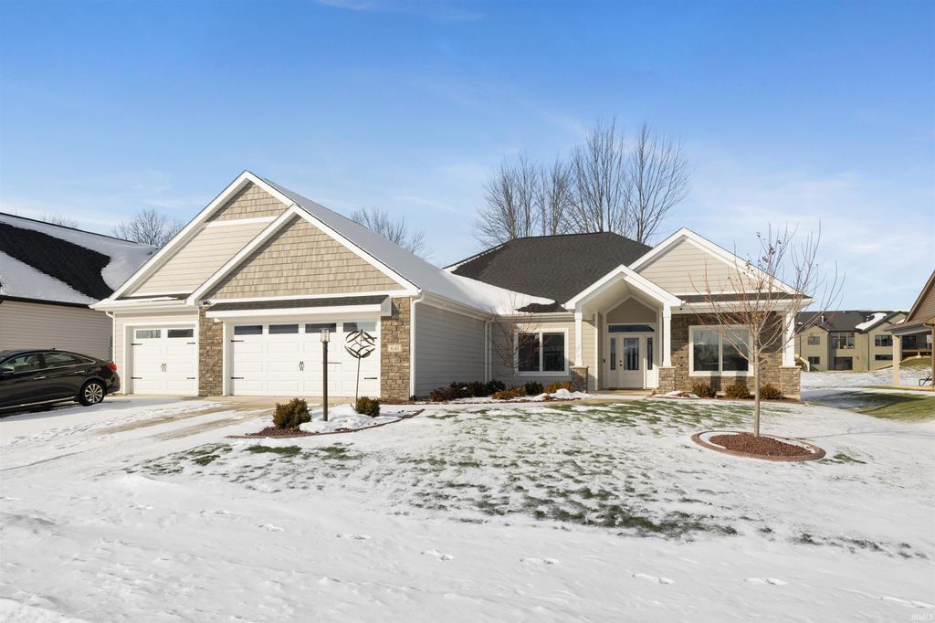 Photo of 641 Sandringham Pass, Fort Wayne, IN 46845 (MLS # 202549265)