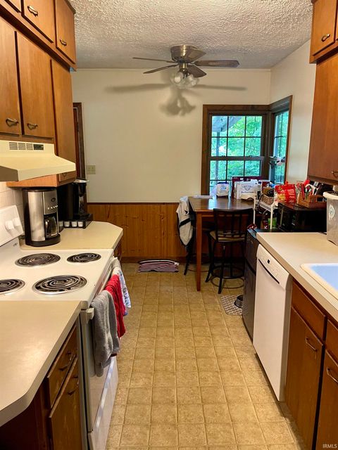 Tiny photo for 417 S SWAIN Avenue, Bloomington, IN 47401 (MLS # 202608442)