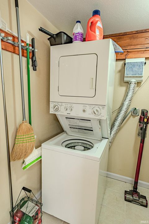 Tiny photo for 3776 N Doug Court, Monticello, IN 47960 (MLS # 202606451)