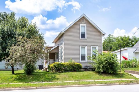 Photo of 1518 S 4th Street, Lafayette, IN 47905 (MLS # 202628806)