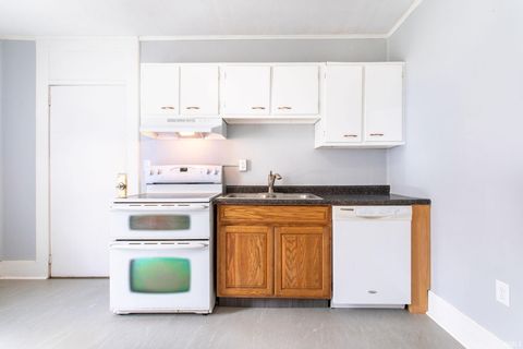 Tiny photo for 1518 S 4th Street, Lafayette, IN 47905 (MLS # 202628806)