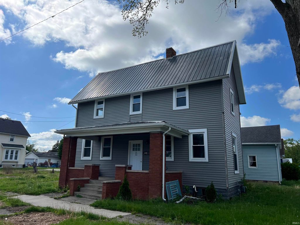 Photo of 903 Salamonie Avenue, Huntington, IN 46750 (MLS # 202615743)
