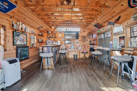 Tiny photo for 4303 Gary Lee Drive, Kokomo, IN 46902 (MLS # 202605397)