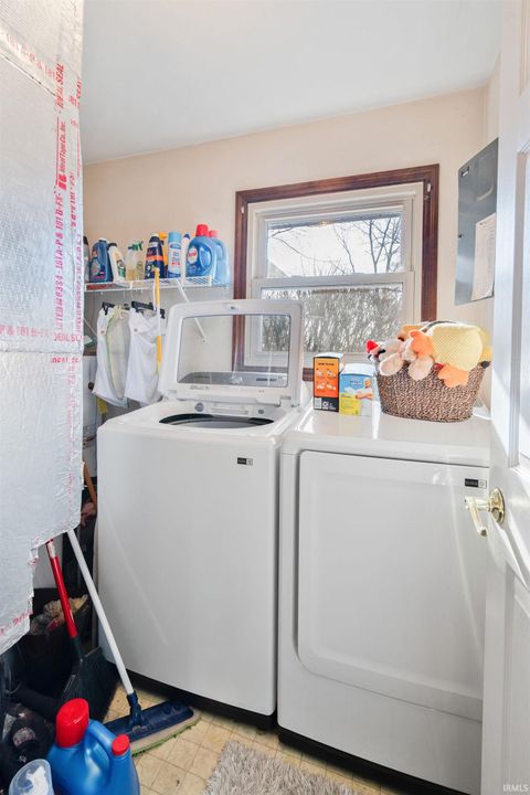 Tiny photo for 4303 Gary Lee Drive, Kokomo, IN 46902 (MLS # 202605397)