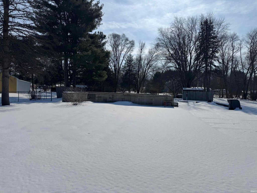 Photo of 10710 Fairview Avenue, Osceola, IN 46561 (MLS # 202604720)