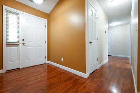 Tiny photo for 216 ARIEL Court, Kokomo, IN 46901 (MLS # 202537236)