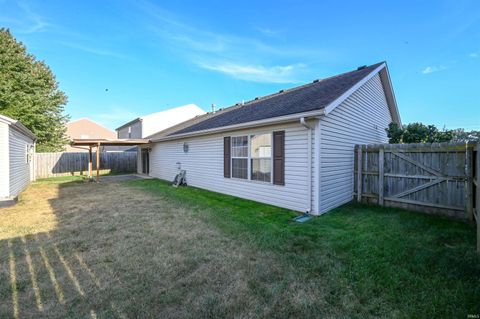 Tiny photo for 216 ARIEL Court, Kokomo, IN 46901 (MLS # 202537236)